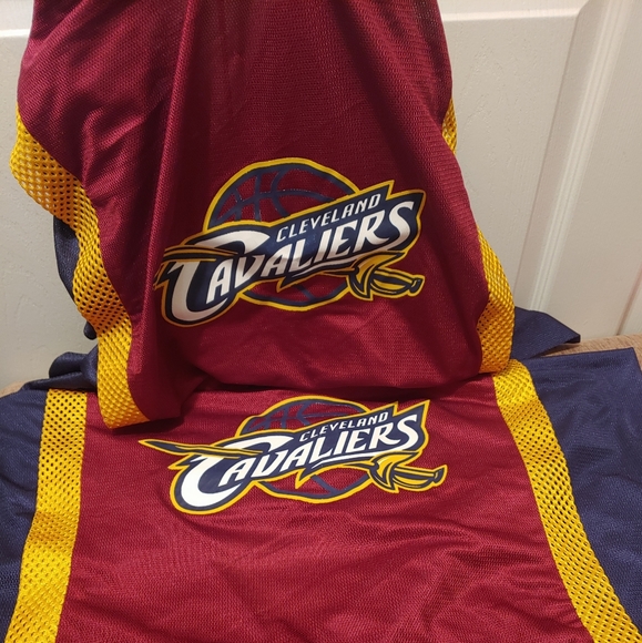 Two Lots Cleveland Cavaliers NBA Printed Pillow Case Shams - Picture 2 of 5